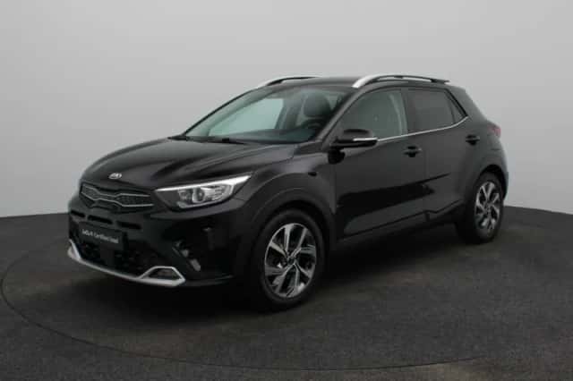 Kia Stonic (2021) thumbnail 1