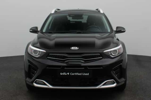 Kia Stonic (2021) thumbnail 3
