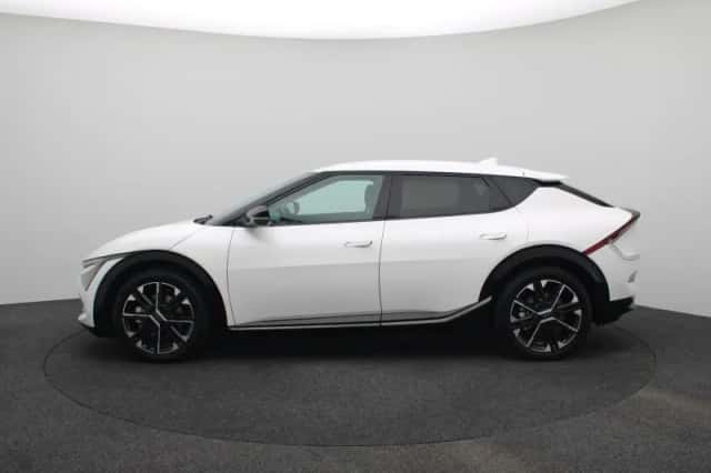 Kia EV6 (2025) thumbnail 4