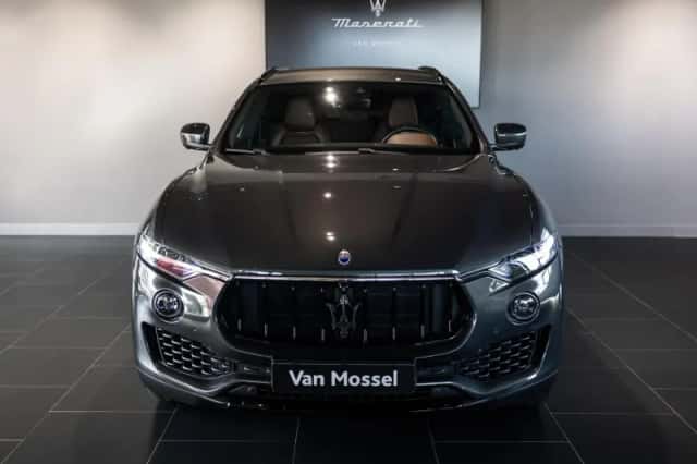 Maserati Levante (2018) thumbnail 3