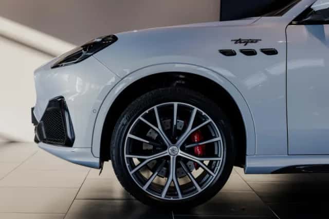 Maserati Grecale (2023) thumbnail 3