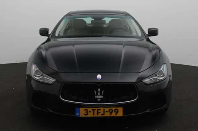 Maserati Ghibli (2013) thumbnail 3