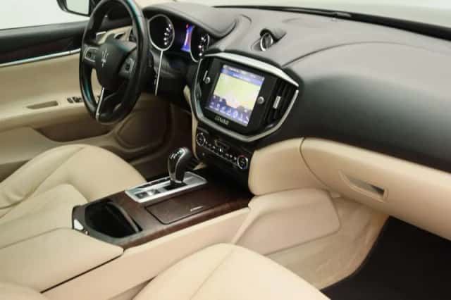 Maserati Ghibli (2013) thumbnail 27