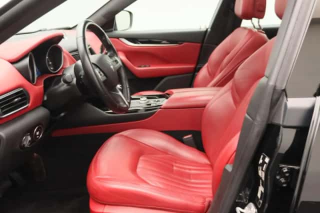 Maserati Levante (2017) thumbnail 11