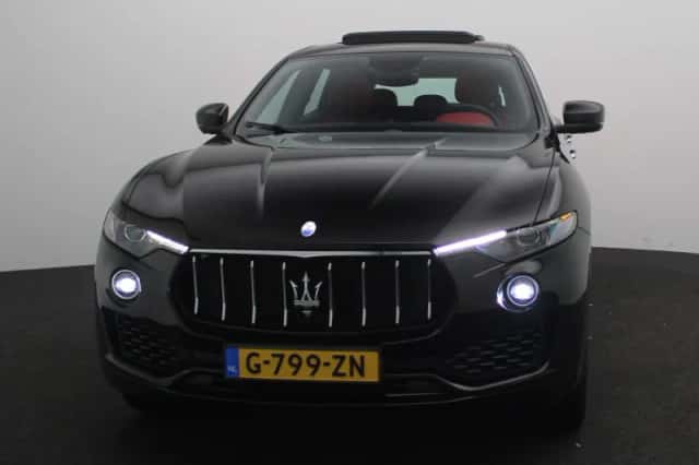 Maserati Levante (2017) thumbnail 3