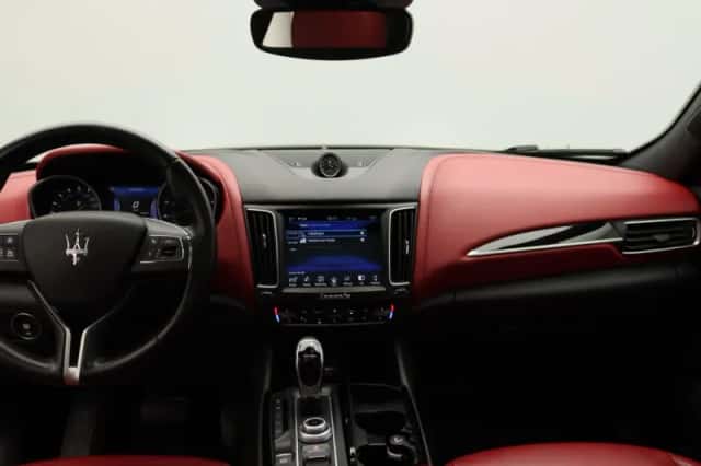 Maserati Levante (2017) thumbnail 7