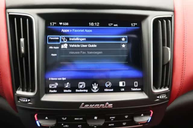 Maserati Levante (2017) thumbnail 9