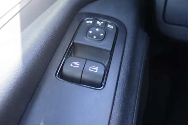 Mercedes-Benz Sprinter (2024) thumbnail 5