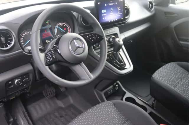 Mercedes-Benz eCitan (2026) thumbnail 4