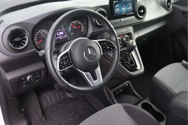 Mercedes-Benz eCitan (2023) thumbnail 4