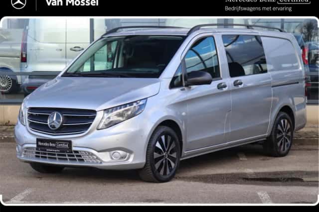 Mercedes-Benz Vito (2024) thumbnail 1