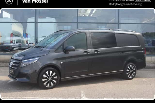 Mercedes-Benz Vito (2024) thumbnail 1