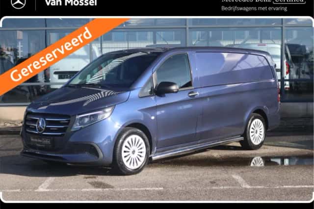 Mercedes-Benz Vito (2024) thumbnail 1
