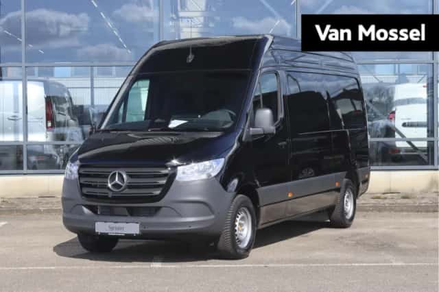 Mercedes-Benz Sprinter (2025) thumbnail 1