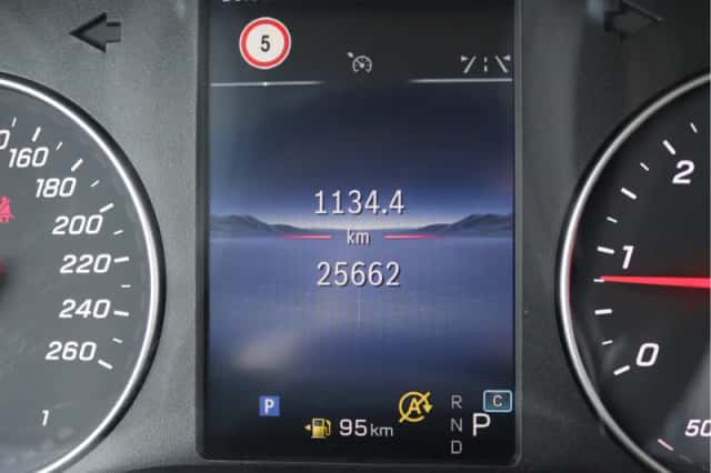 Mercedes-Benz Vito (2024) thumbnail 6