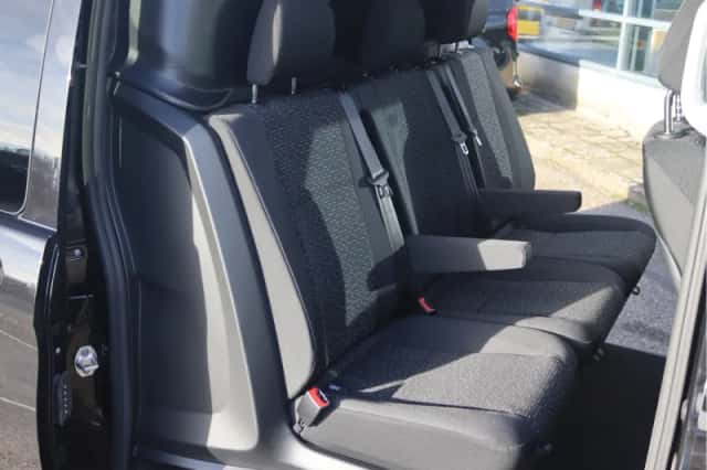 Mercedes-Benz Vito (2024) thumbnail 4