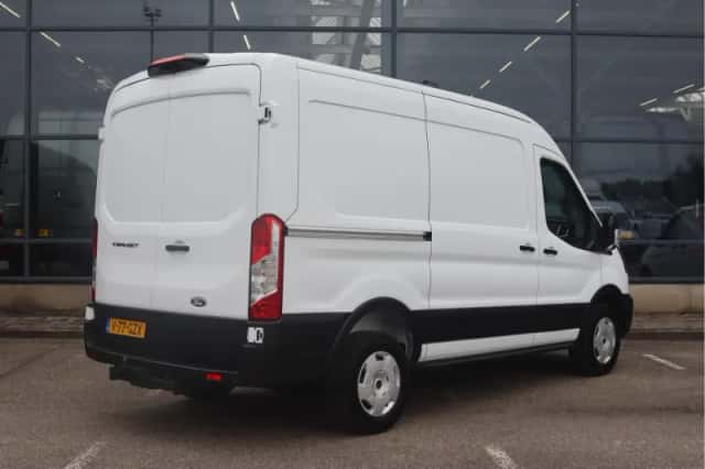 Ford Transit (2024) thumbnail 2