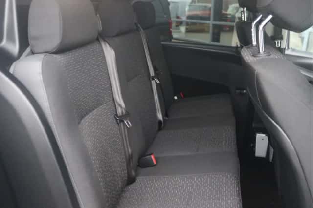 Mercedes-Benz Vito (2024) thumbnail 5