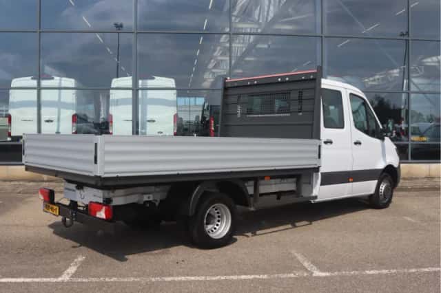 Mercedes-Benz Sprinter (2023) thumbnail 2