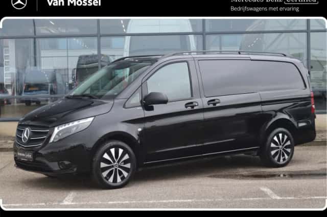 Mercedes-Benz Vito (2024) thumbnail 1