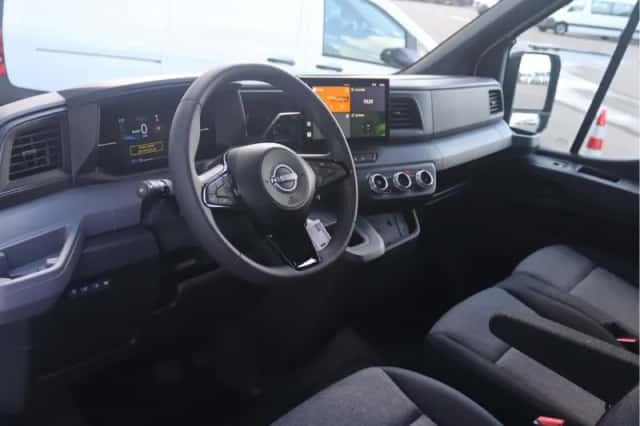 Nissan Interstar (2026) thumbnail 4