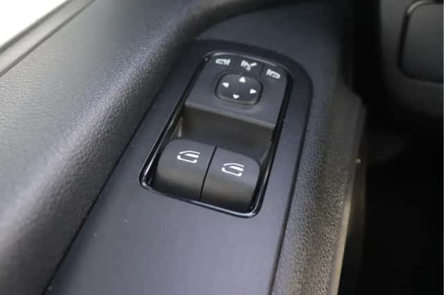 Mercedes-Benz Sprinter (2024) thumbnail 5