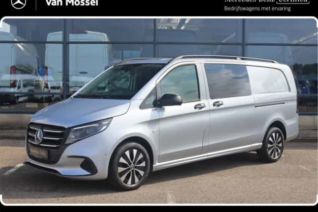Mercedes-Benz Vito (2024) thumbnail 1