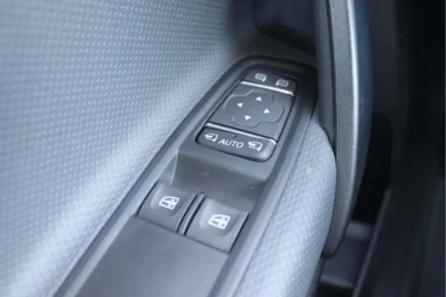 Mercedes-Benz eCitan (2026) thumbnail 5