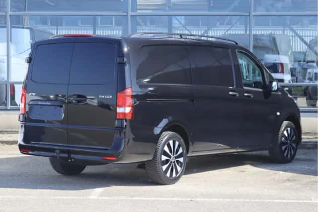 Mercedes-Benz Vito (2025) thumbnail 2