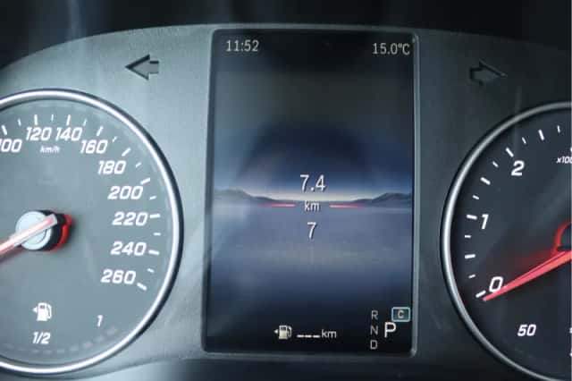 Mercedes-Benz Vito (2025) thumbnail 5