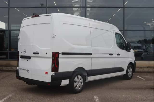 Nissan Interstar (2026) thumbnail 2