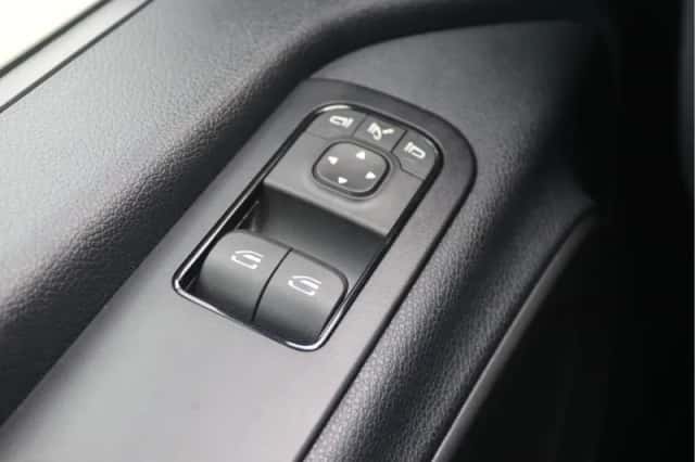 Mercedes-Benz Sprinter (2024) thumbnail 5