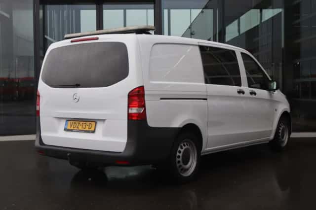Mercedes-Benz Vito (2020) thumbnail 2