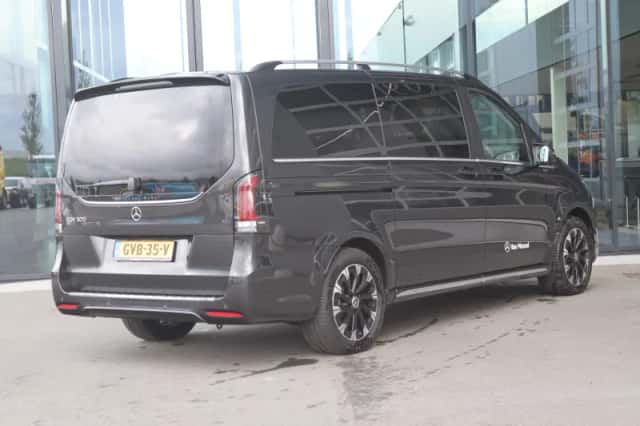 Mercedes-Benz EQV (2025) thumbnail 2