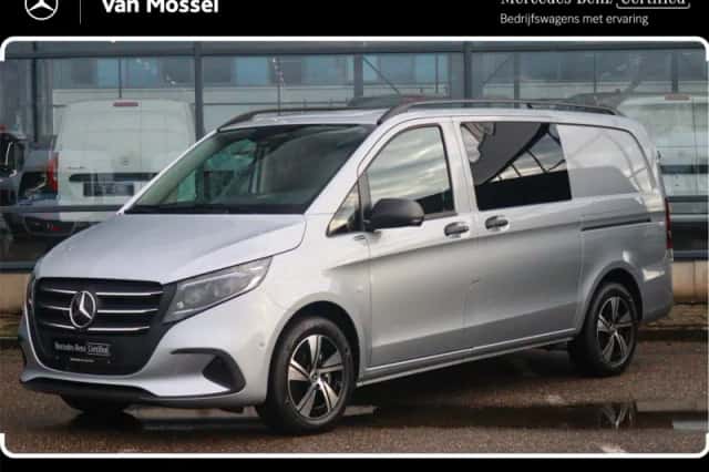 Mercedes-Benz Vito (2024) thumbnail 1