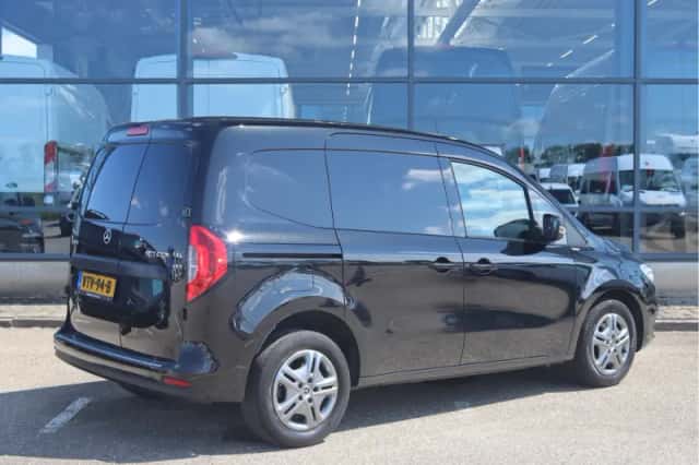 Mercedes-Benz Citan (2023) thumbnail 2