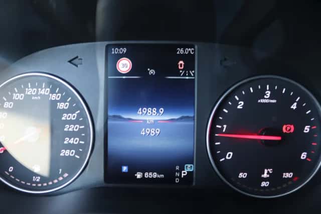 Mercedes-Benz Vito (2024) thumbnail 6