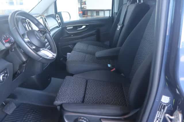 Mercedes-Benz Vito (2024) thumbnail 6