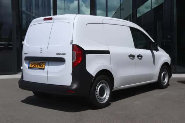 Mercedes-Benz Citan (2024) thumbnail 2