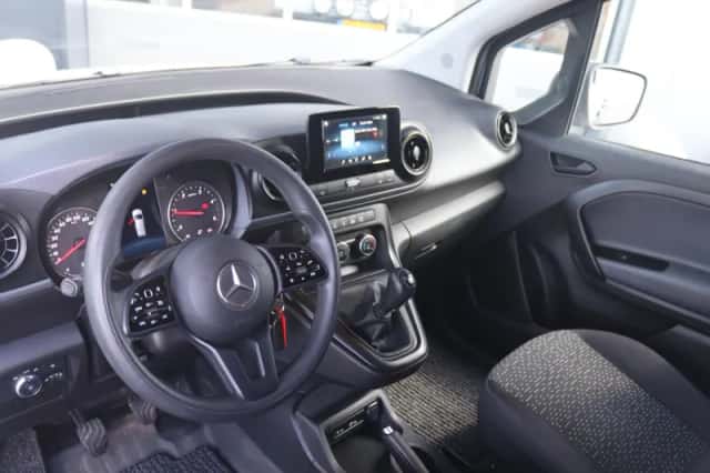 Mercedes-Benz Citan (2024) thumbnail 4