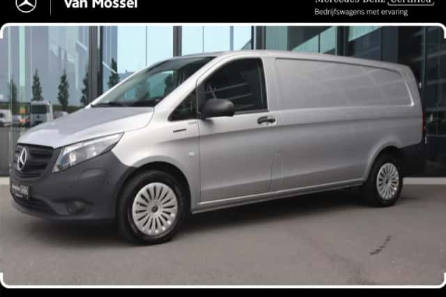 Mercedes-Benz eVito (2024) thumbnail 1