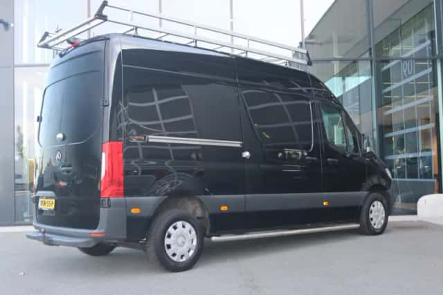Mercedes-Benz Sprinter (2020) thumbnail 2