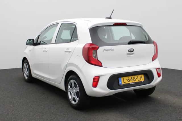 Kia Picanto (2021) thumbnail 3