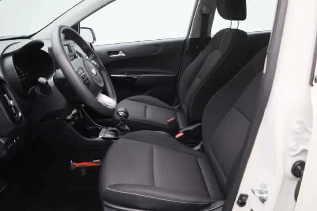 Kia Picanto (2021) thumbnail 8