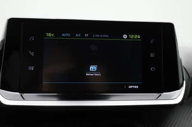 Peugeot e-2008 (2022) thumbnail 26