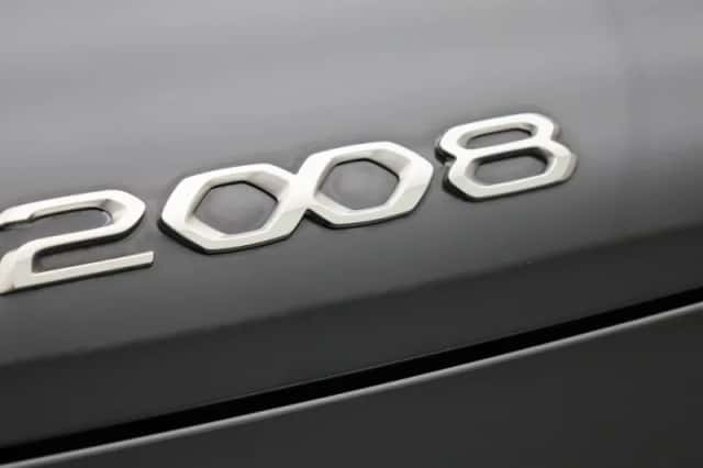 Peugeot e-2008 (2022) thumbnail 35