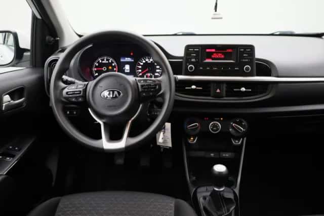 Kia Picanto (2021) thumbnail 3