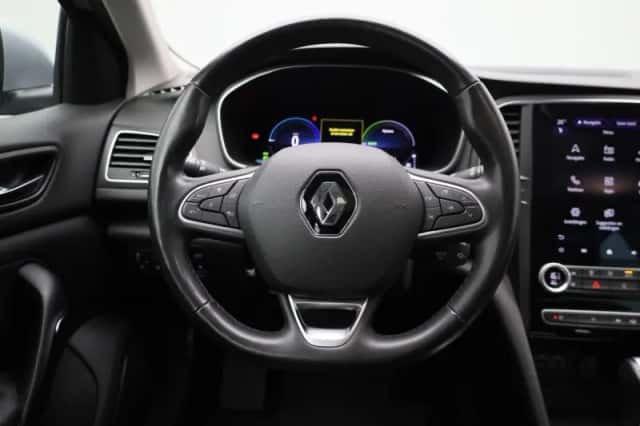 Renault Mégane E-Tech (2022) thumbnail 3