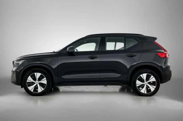 Volvo XC40 (2022) thumbnail 4