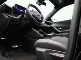 Peugeot 2008 (2024) thumbnail 36